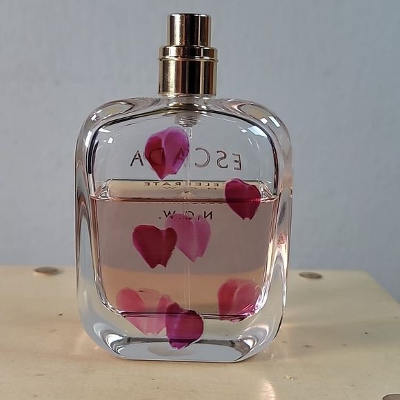 Escada Celebrate Now N.O.W E.D.P. Spray 80ml 2.7oz Tester - Picture 2 of 3